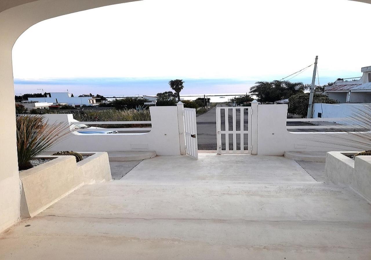 B&B Valentino Luxury Rooms By Salentolimit Porto Cesareo Buitenkant foto